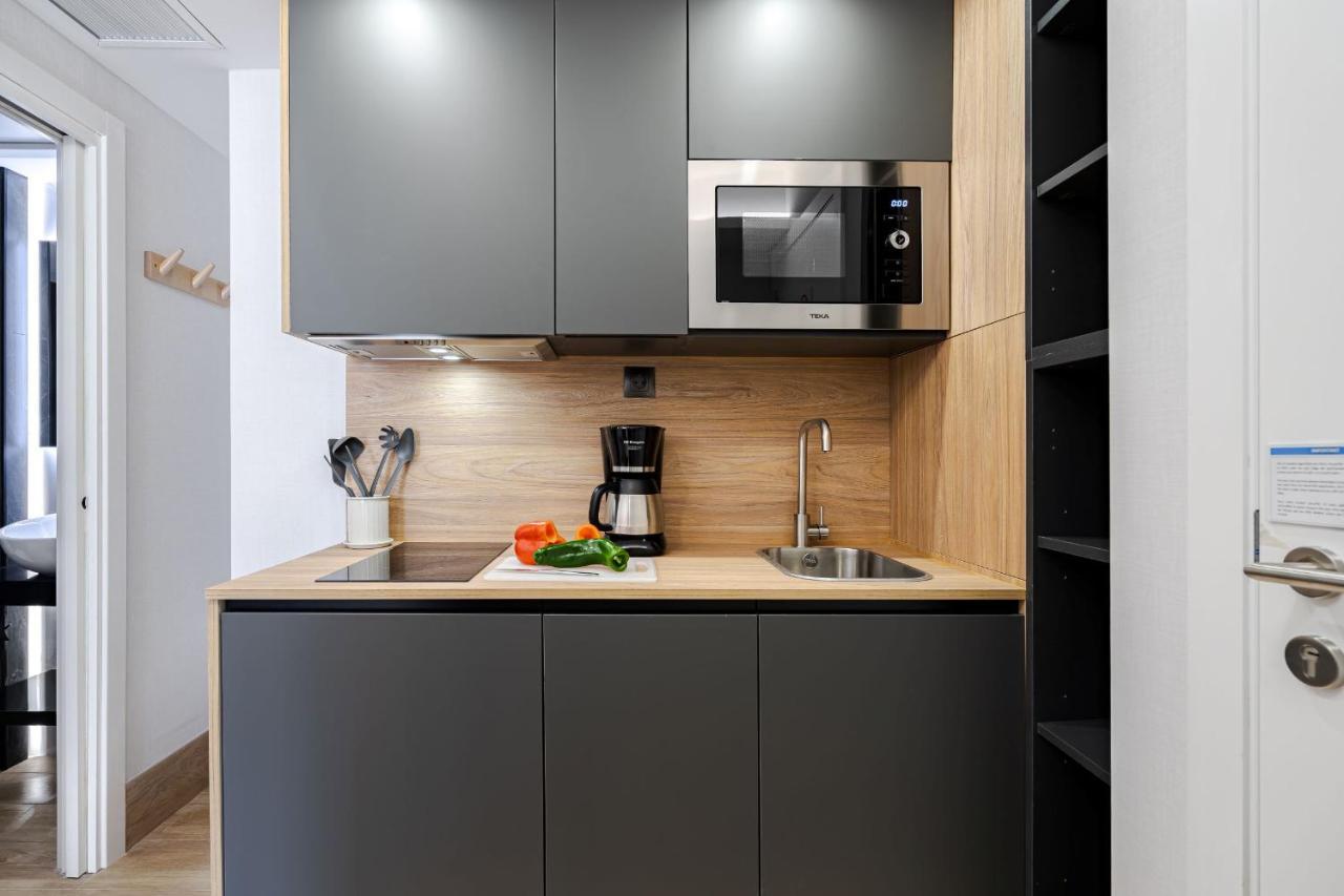 Feelathome Ventas Suites Madrid Ngoại thất bức ảnh
